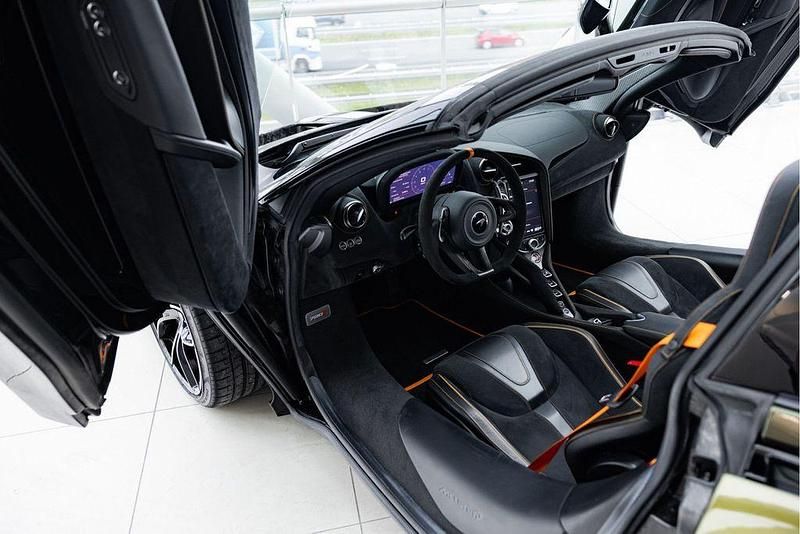 Gebraucht McLaren 720S 721 PS (530 kW) 2020 Silber Cabrio