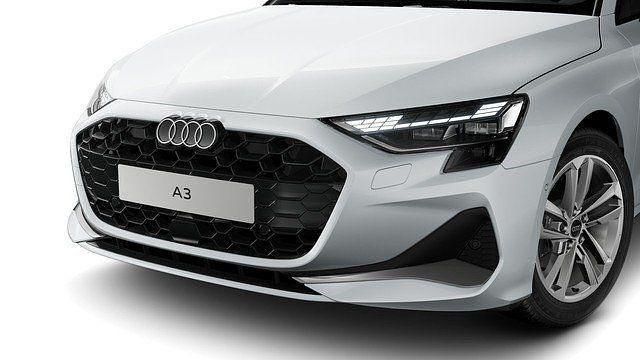 Gebraucht Audi A3 Advanced Plus 116 PS (85 kW) 2024 Gletscherweiß metallic Limousine