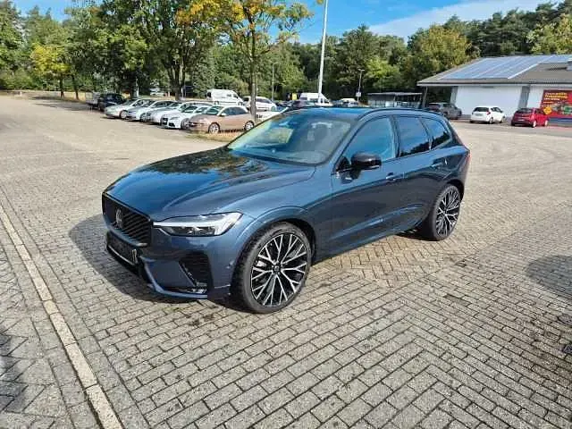 Second-hand Volvo XC60 184 CP (135 kW) 2025 SUV
