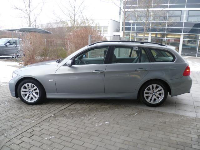 Gebraucht BMW 325 218 PS (160 kW) 2006 Andere farbe metallic Kombi