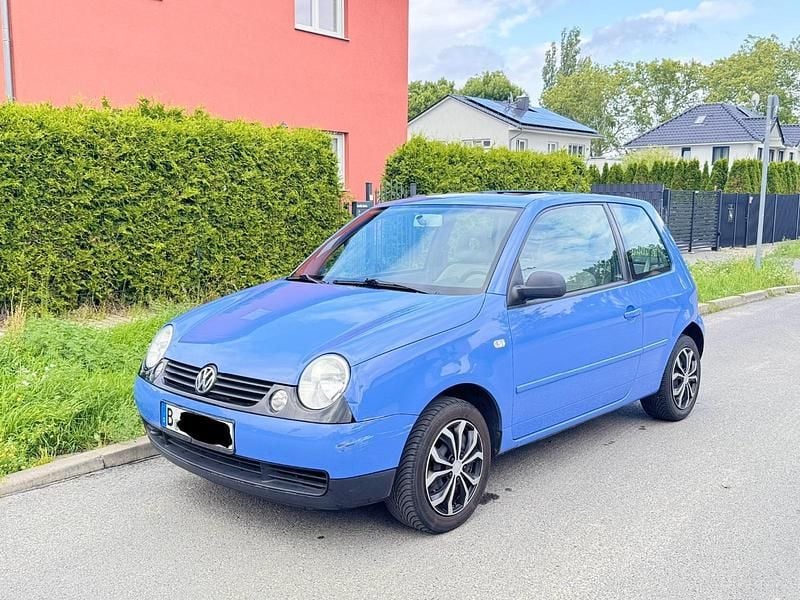Blau Gebraucht 2001 VW Lupo Kleinwagen | 850 € (Guter Preis) - Bild 1/4