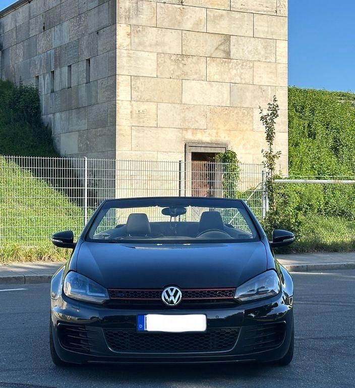 Schwarz Gebraucht 2014 VW Golf Cabriolet GTI Cabrio | 18.480 € - Bild 1/4
