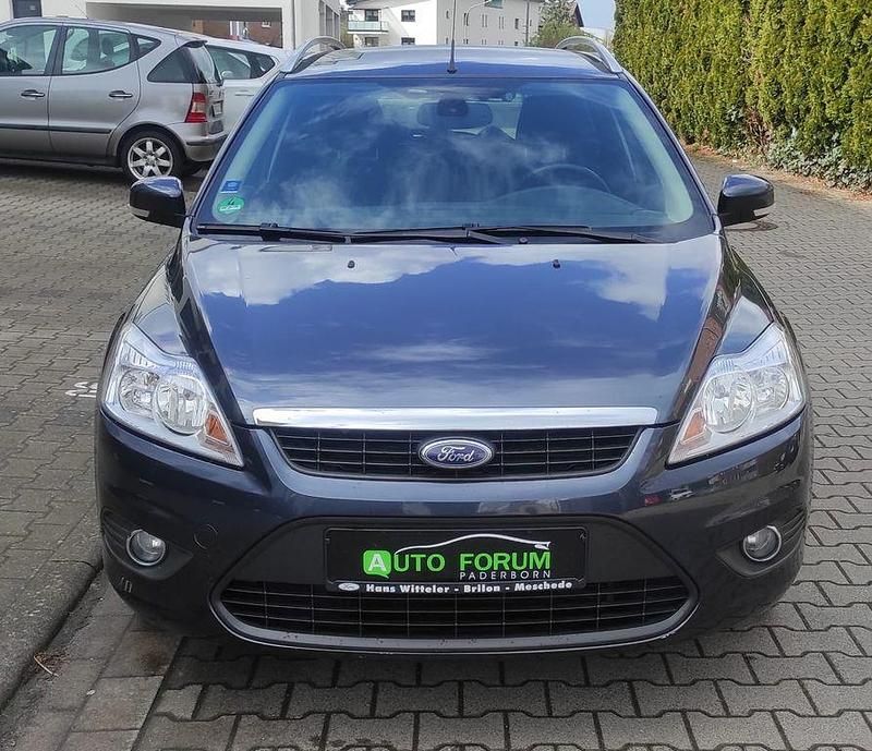 Gebraucht Ford Focus Style 101 PS (74 kW) 2009 Grau Kombi