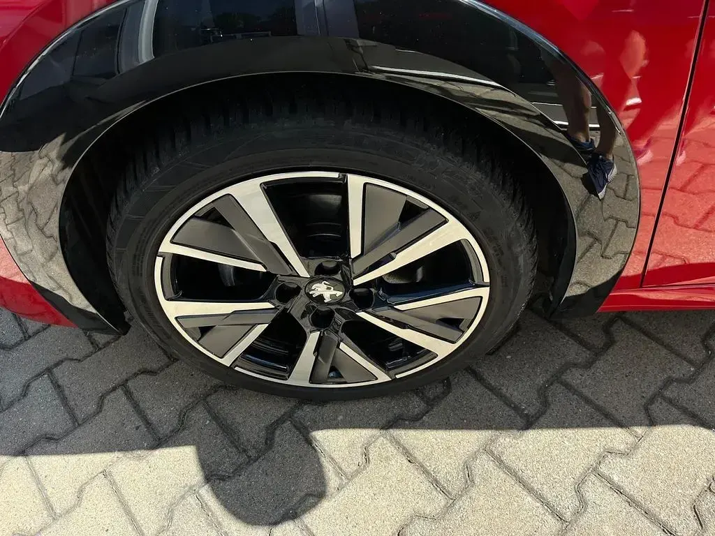 Gebraucht Peugeot 208 GT 131 PS (96 kW) 2024 Rot Kleinwagen