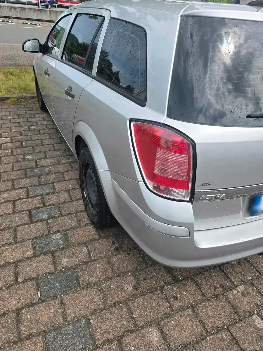 Gebraucht Opel Astra 115 PS (84 kW) 2010 Grau Kombi