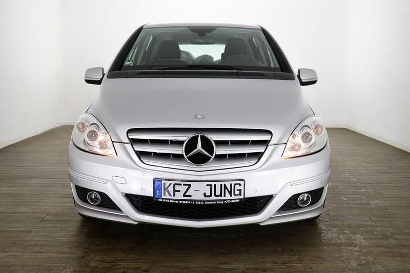 Gebraucht Mercedes B170 116 PS (85 kW) 2008 Silber Van / Kleinbus