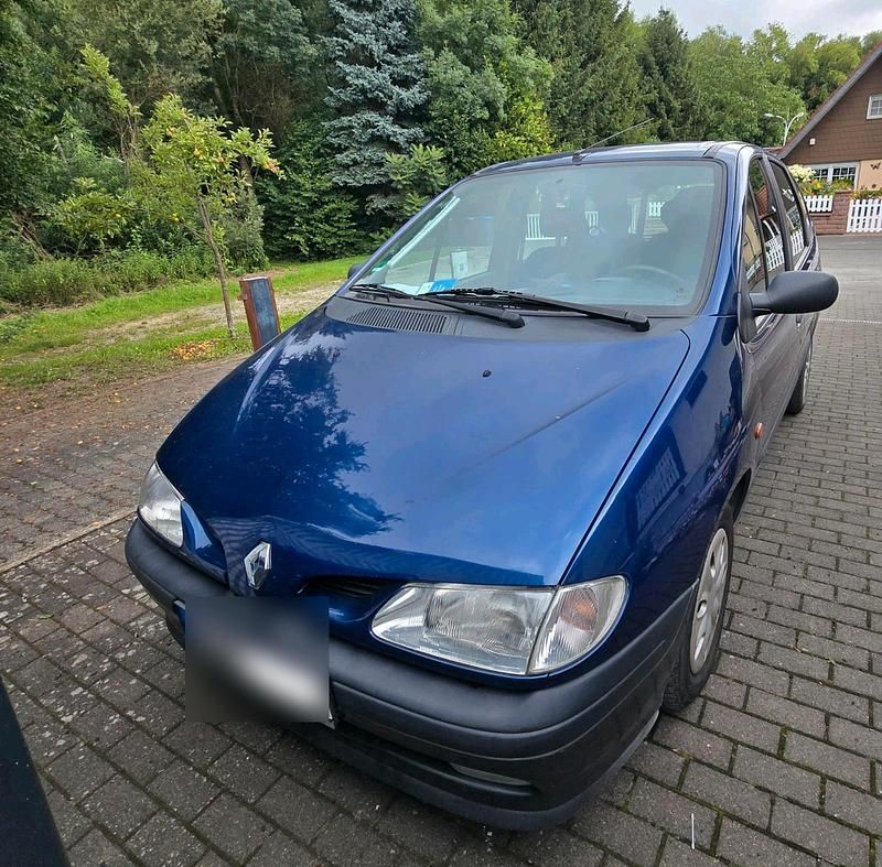 Blau Gebraucht 1998 Renault Mégane Limousine | 840 € (Superpreis) - Bild 1/4