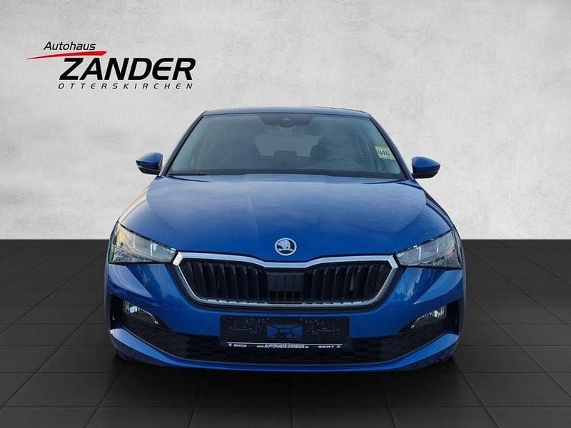 Gebraucht Skoda Scala Clever 150 PS (110 kW) 2021 Raceblau Kleinwagen