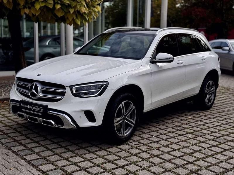 Weiß Gebraucht 2020 Mercedes GLC200 Advanced SUV | 34.900 € (Superpreis) - Bild 1/4