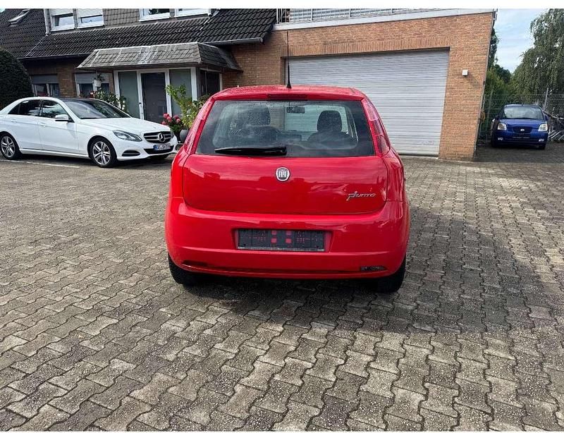 Gebraucht Fiat Grande Punto 77 PS (56 kW) 2009 Kleinwagen