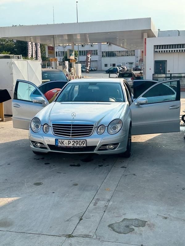 Gebraucht Mercedes E320 Avantgarde 224 PS (164 kW) 2006 Grau Limousine