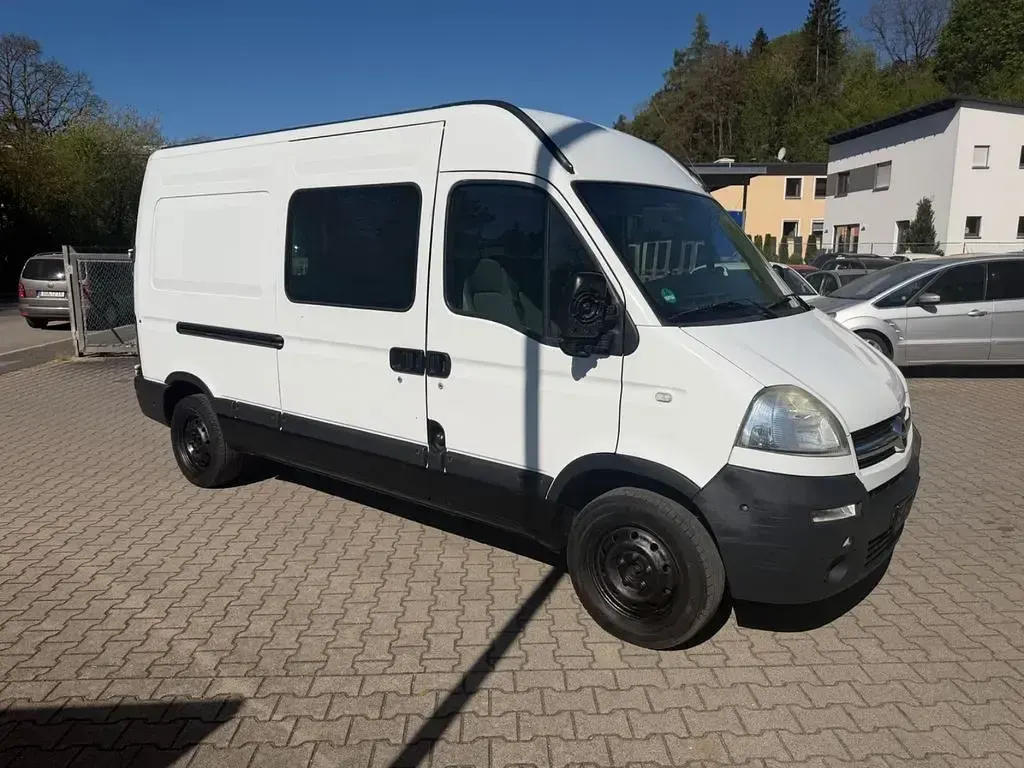 Używany Opel Movano 101 KM (74 kW) 2006 Biały Minivan