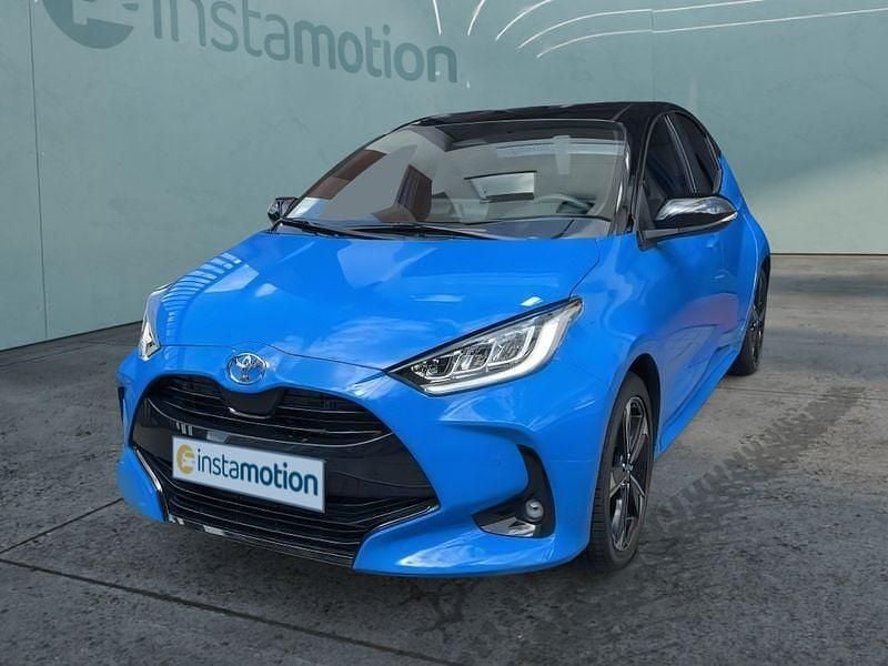 Blau Gebraucht 2024 Toyota Yaris Hybrid Kleinwagen | 26.699 € (Fairer Preis) - Bild 1/4