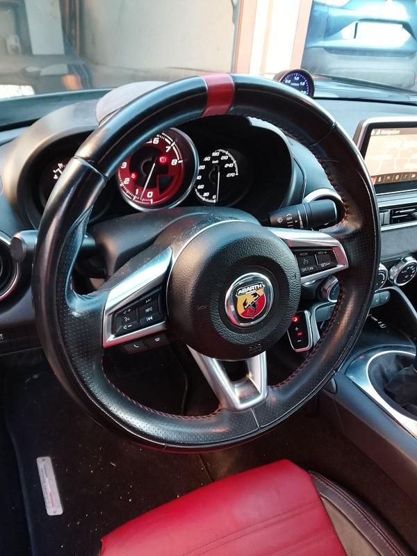 Gebraucht Abarth 124 Spider 185 PS (136 kW) 2017 Schwarz Cabrio