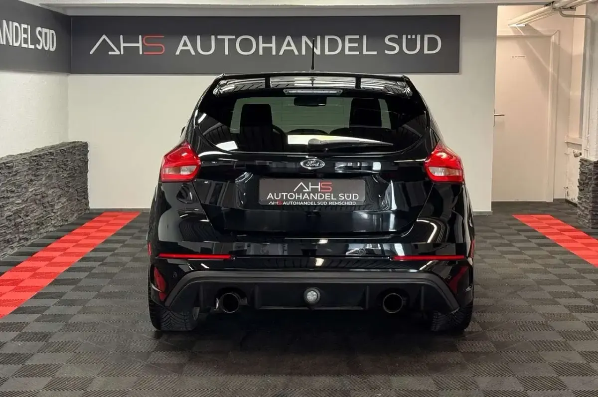 Usata Ford Focus RS 349 CV (256 kW) 2017 Nero Berlina