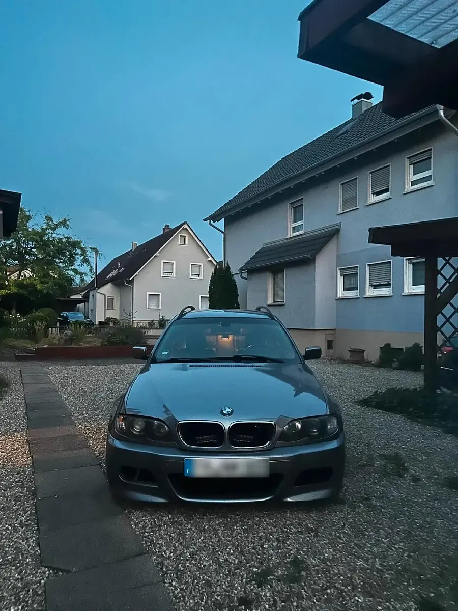 Gebraucht BMW 320 150 PS (110 kW) 2005 Silber Kombi