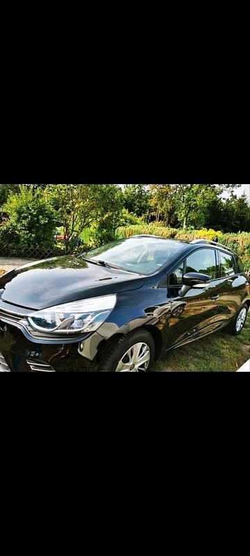 Schwarz Gebraucht 2019 Renault Clio GrandTour LIMITED Kombi | 8.000 € (Guter Preis) - Bild 1/4