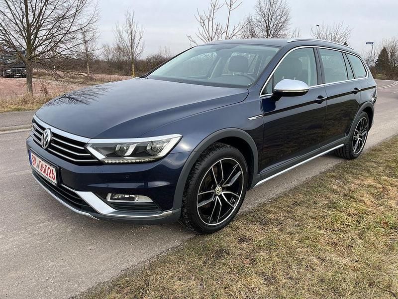 Gebraucht VW Passat Alltrack 190 PS (139 kW) 2017 Blau Kombi