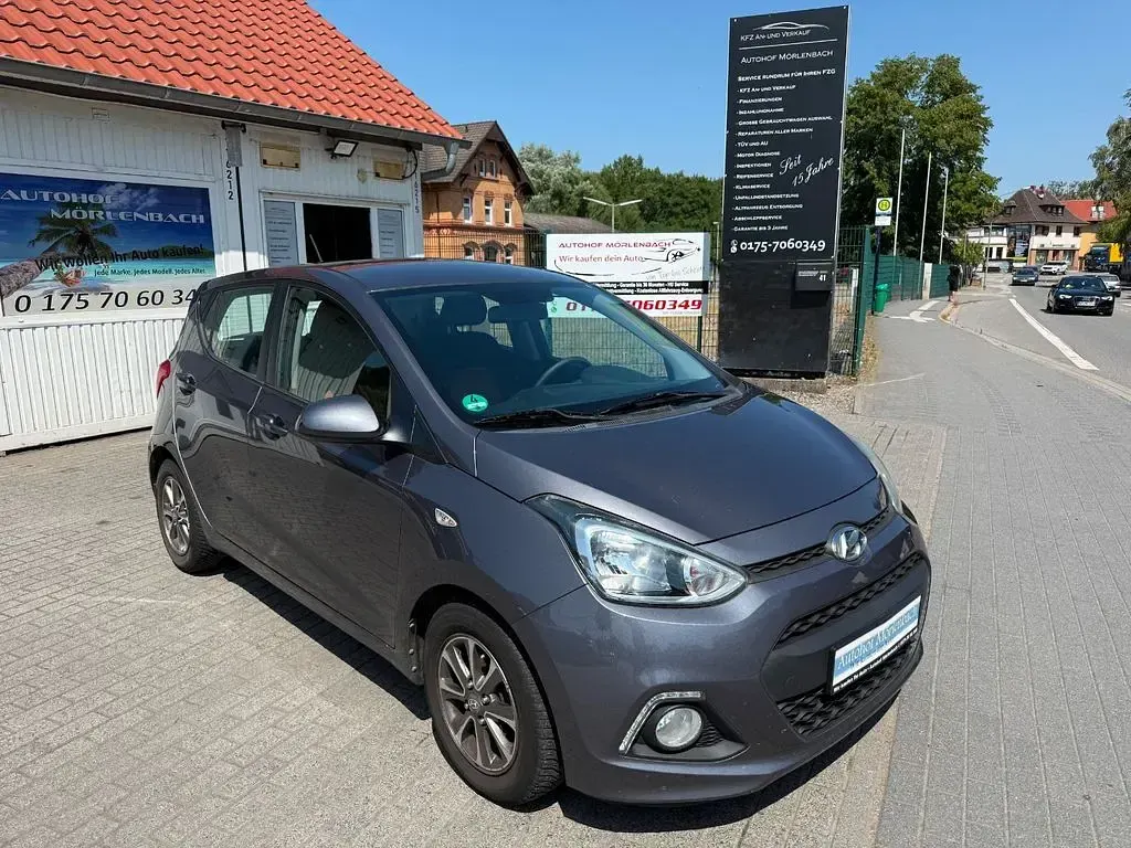Gebraucht Hyundai i10 Edition 87 PS (63 kW) 2014 Grau Kleinwagen