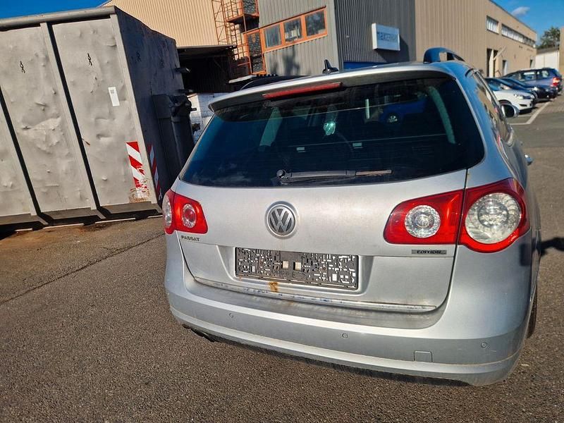 Gebraucht VW Passat R-line Edition 160 PS (117 kW) 2009 Silber Kombi