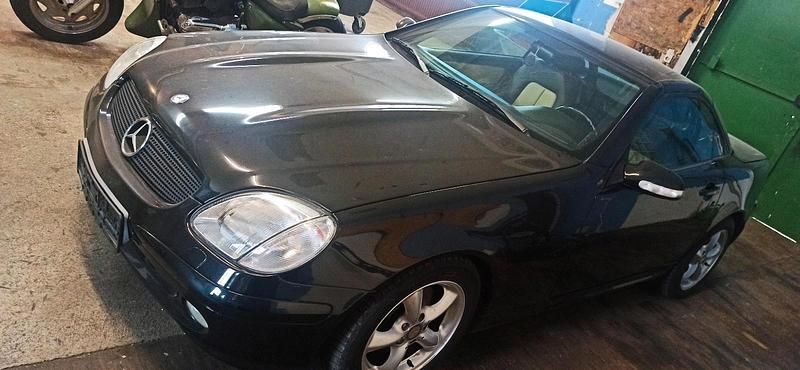 Gebraucht Mercedes SLK320 224 PS (164 kW) 2001 Schwarz Cabrio