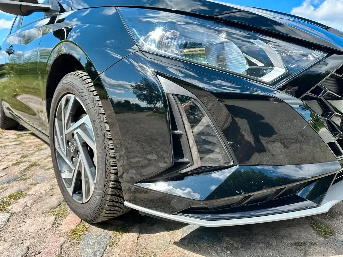Gebraucht Hyundai i20 Trend 101 PS (74 kW) 2025 Schwarz Kleinwagen