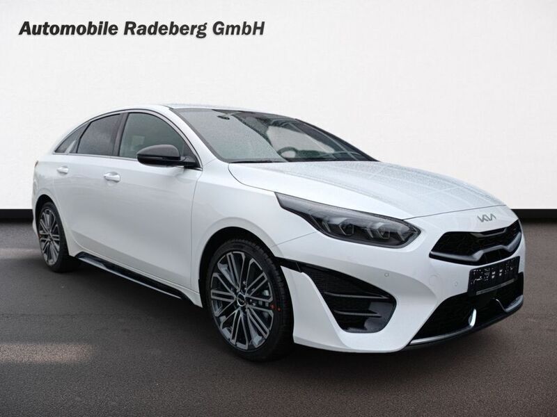 Neu Kia ProCeed GT-Line 140 PS (102 kW) 2025 Weiß Kleinwagen