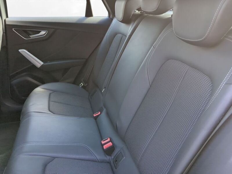 Gebraucht Audi Q2 S-Line 116 PS (85 kW) 2020 Grau SUV