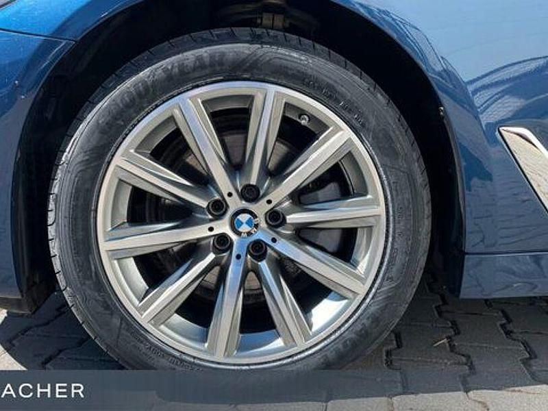 Second-hand BMW 520 Efficient Dynamics 190 CP (139 kW) 2022 Albastru Break