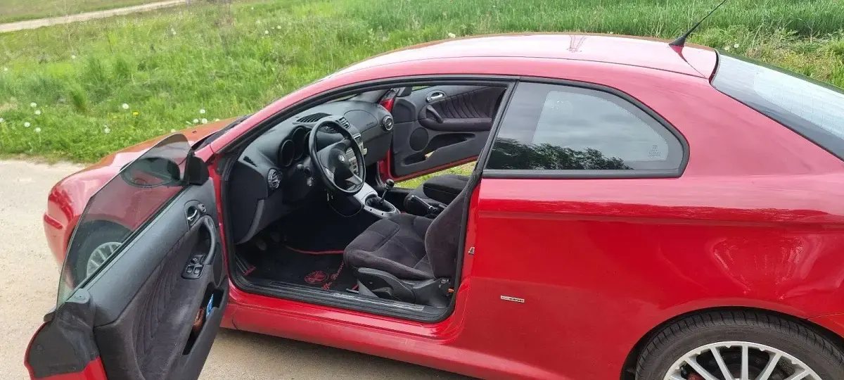 Gebraucht Alfa Romeo GT 140 PS (102 kW) 2005 Rot Coupé