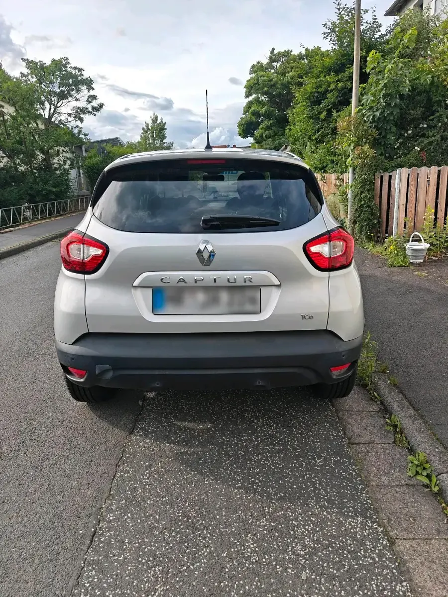 Gebraucht Renault Captur Experience 90 PS (66 kW) 2016 Silber SUV