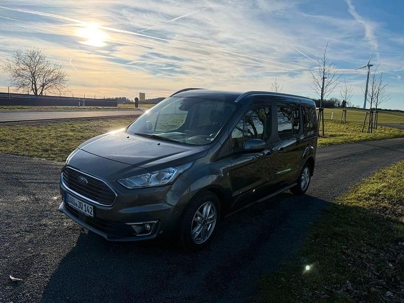 Gebraucht Ford Tourneo Titanium 120 PS (88 kW) 2019 Grau Van / Kleinbus