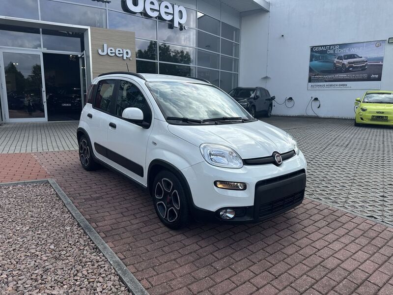 Weiß Gebraucht 2021 Fiat Panda City Life Kleinwagen | 9.490 € (Fairer Preis) - Bild 1/4