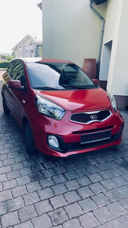 Rot Gebraucht 2012 Kia Picanto Kleinwagen | 3.900 € (Fairer Preis) - Bild 1/4