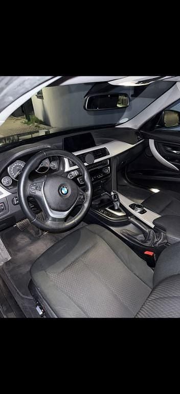 Gebraucht BMW 316 116 PS (85 kW) 2019 Grau Kombi
