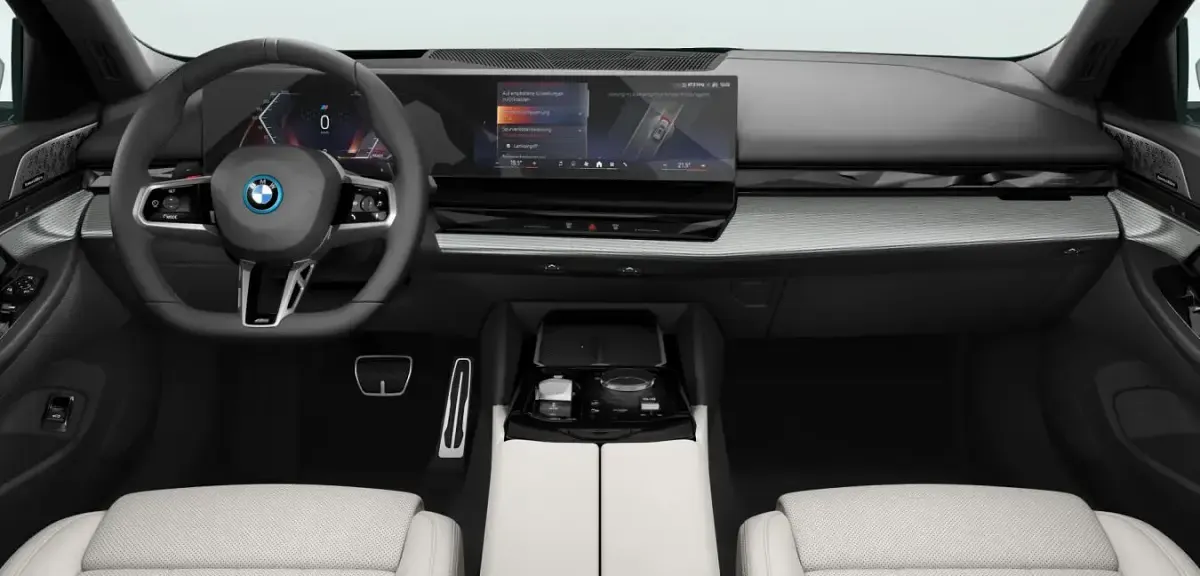 Gebraucht BMW 550e Comfort Edition 489 PS (359 kW) 2026 Grau Kombi