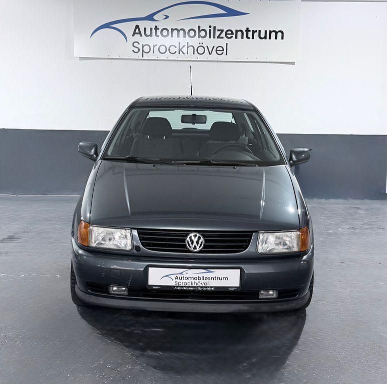 Gebraucht VW Polo 60 PS (44 kW) 1997 Grau Kleinwagen