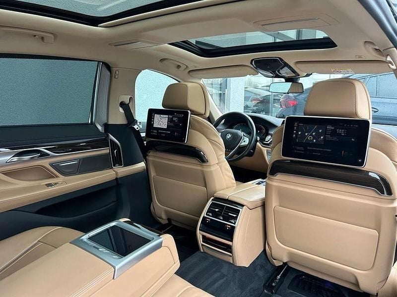 Gebraucht BMW 730L Performance 286 PS (210 kW) 2022 Schwarz Limousine