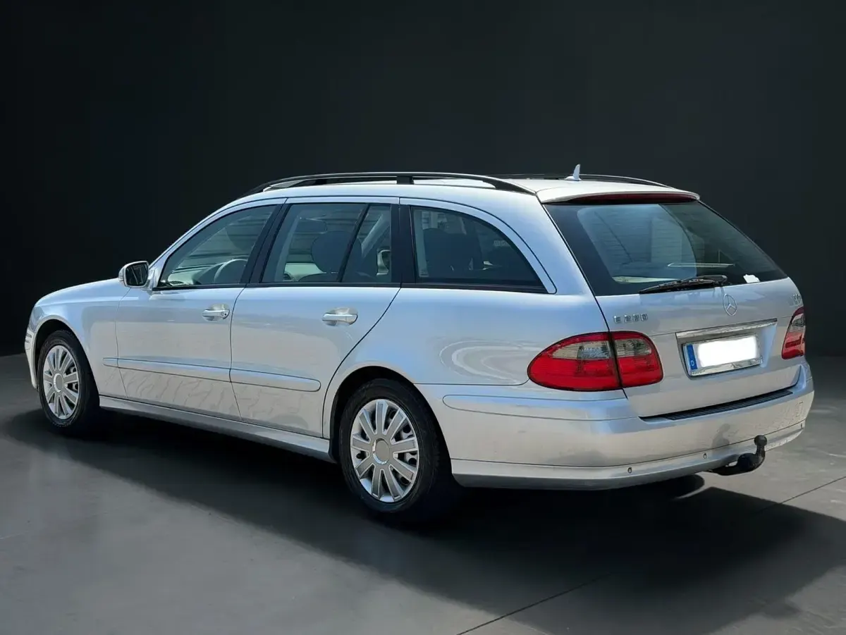 Gebraucht Mercedes E220 170 PS (125 kW) 2007 Silber Kombi