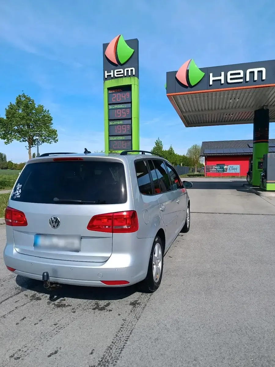 Gebraucht VW Touran 180 PS (132 kW) 2011 Silber Van / Kleinbus