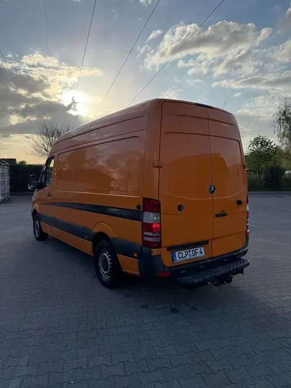 Gebraucht Mercedes Sprinter 163 PS (119 kW) 2012 Orange