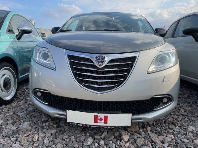 Gebraucht Lancia Ypsilon Platinum 86 PS (63 kW) 2011 Grau Kleinwagen