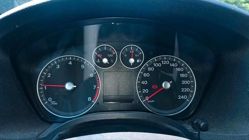 Occasion Ford Focus Cabriolet 101 ch (74 kW) 2007 Noir Cabriolet