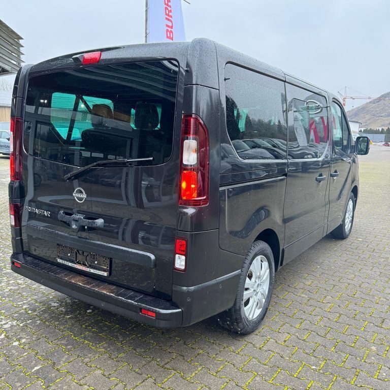 Neu Nissan Primastar Tekna 150 PS (110 kW) 2025 Schwarz Van / Kleinbus