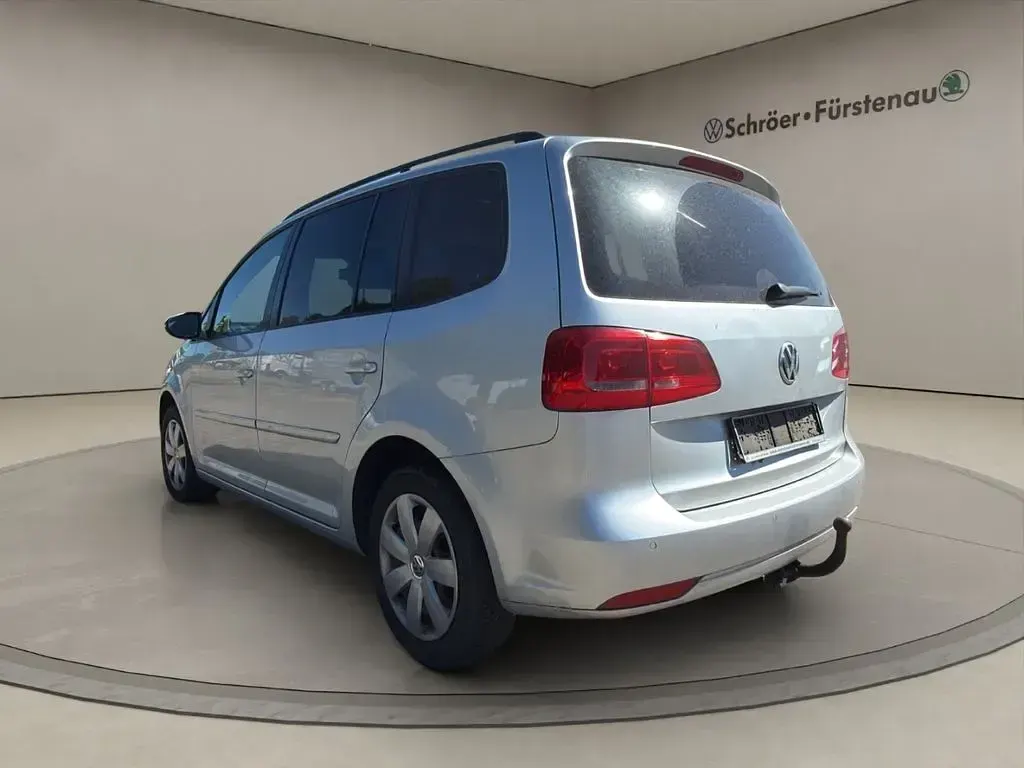 Gebraucht VW Touran Comfortline 140 PS (102 kW) 2012 Silber Van / Kleinbus
