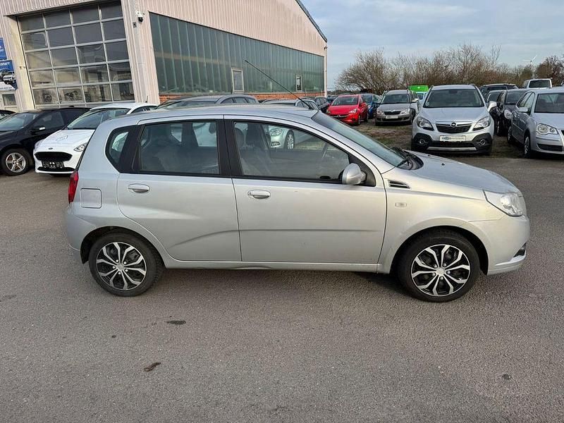 Gebraucht Chevrolet Aveo LS 84 PS (61 kW) 2009 Silber Kleinwagen