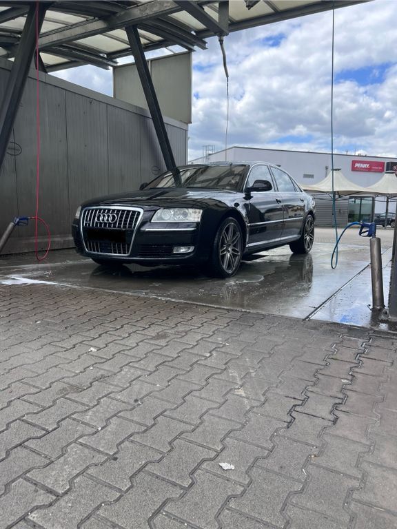 Braun Gebraucht 2009 Audi A8L Ambiente Limousine | 22.997 € (Etwas zu teuer) - Bild 1/4