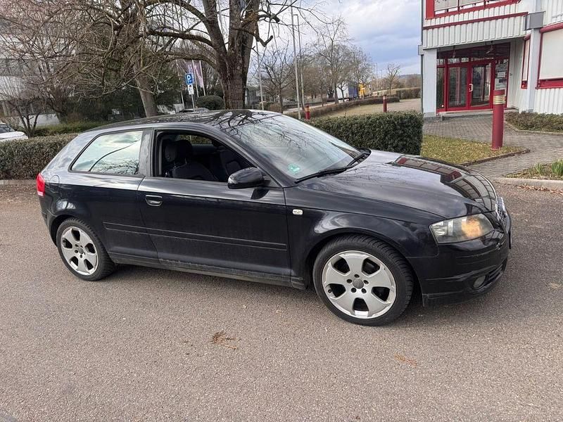 Gebraucht Audi A3 Ambiente 105 PS (77 kW) 2004 Schwarz Kleinwagen
