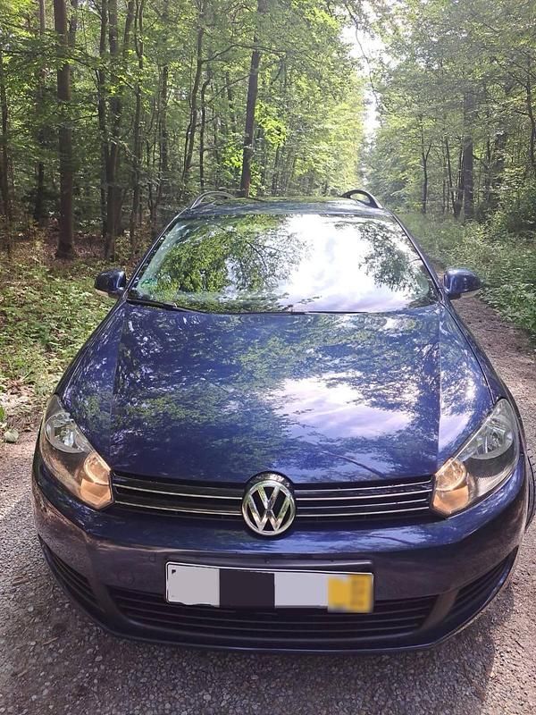 Gebraucht VW Golf VI 105 PS (77 kW) 2010 Blau Kleinwagen