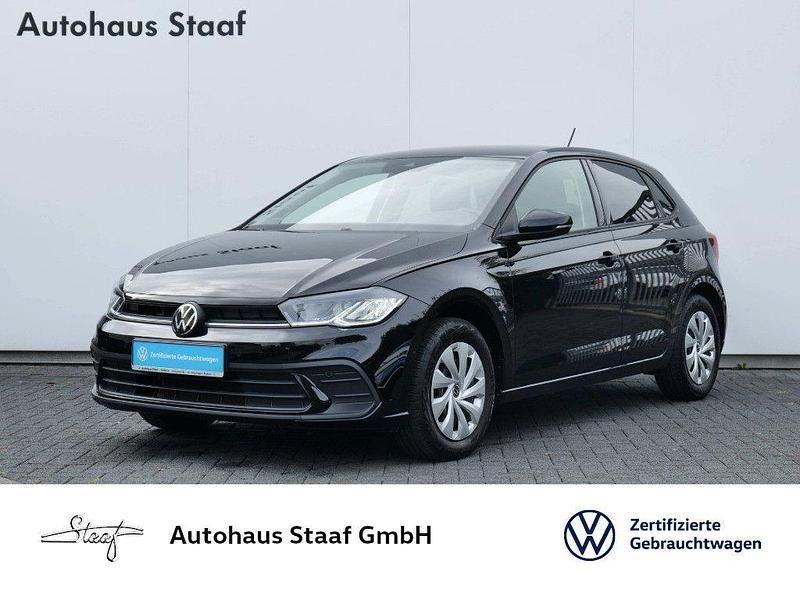 Deep black perleffekt Gebraucht 2022 VW Polo Life Limousine | 19.290 € (Fairer Preis) - Bild 1/4